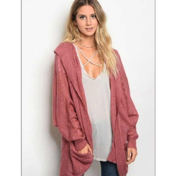 Sweaters - 🌼 Price⬇️ Beautiful oversized cardigan.